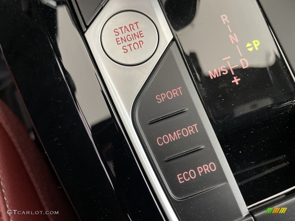 2024 BMW X3 sDrive30i Controls Photo #146660576