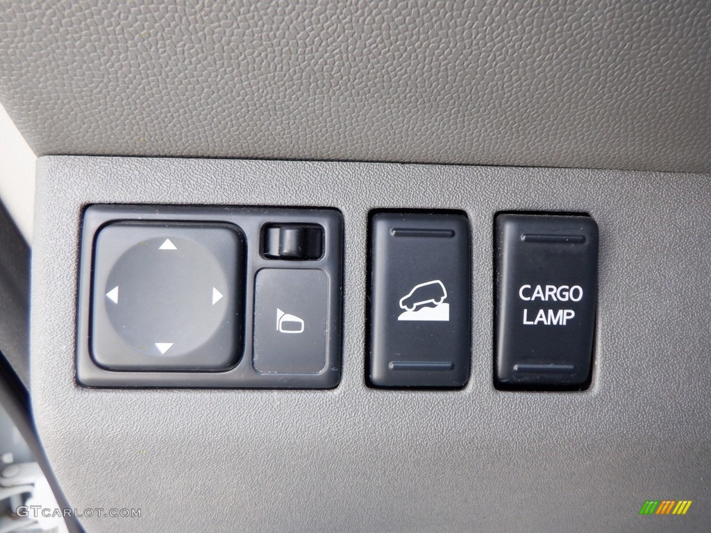 2019 Nissan Frontier SV Crew Cab 4x4 Controls Photos