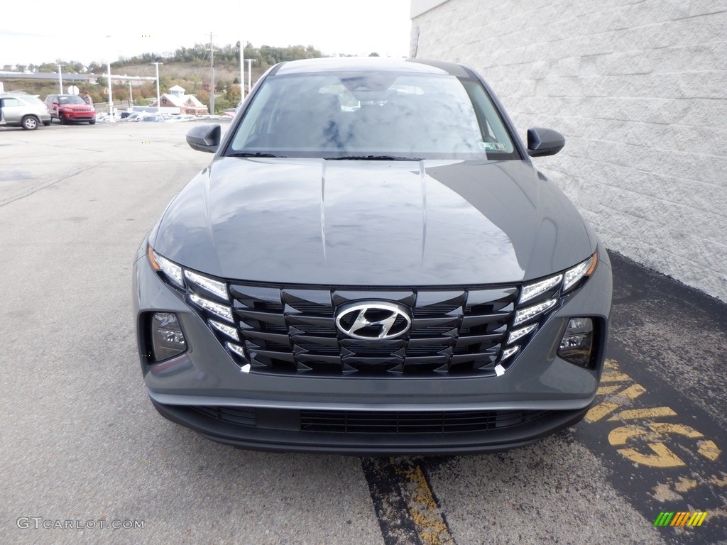 2024 Tucson SE - Hampton Gray / Black photo #4