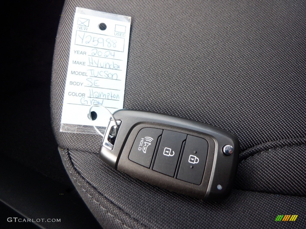 2024 Hyundai Tucson SE Keys Photos