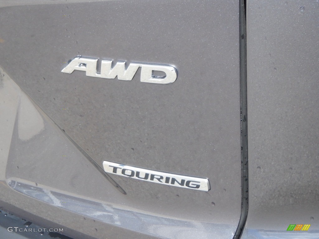 2020 Honda CR-V Touring AWD Marks and Logos Photos