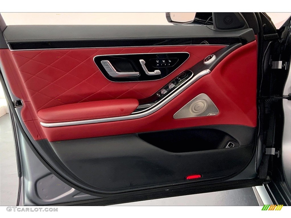 2022 Mercedes-Benz S 580 4Matic Sedan Carmine Red/Black Door Panel Photo #146663536