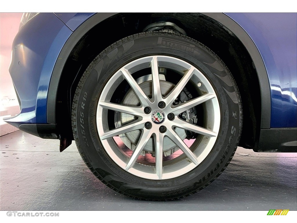2019 Alfa Romeo Stelvio Ti Lusso AWD Wheel Photos