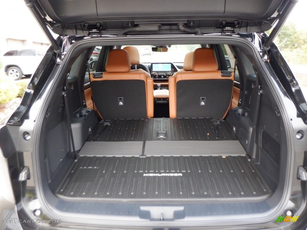 2023 Toyota Highlander Platinum AWD Trunk Photos