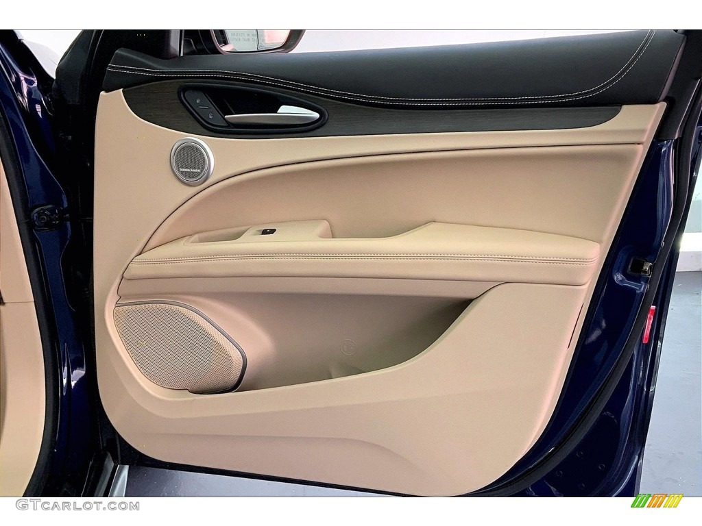 2019 Alfa Romeo Stelvio Ti Lusso AWD Door Panel Photos