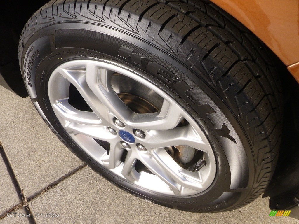 2017 Edge Titanium AWD - Canyon Ridge Metallic / Ceramic photo #10