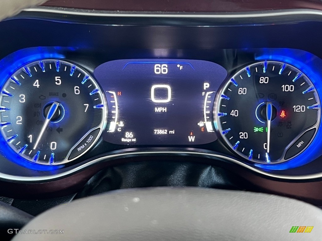 2020 Chrysler Pacifica Limited Gauges Photos