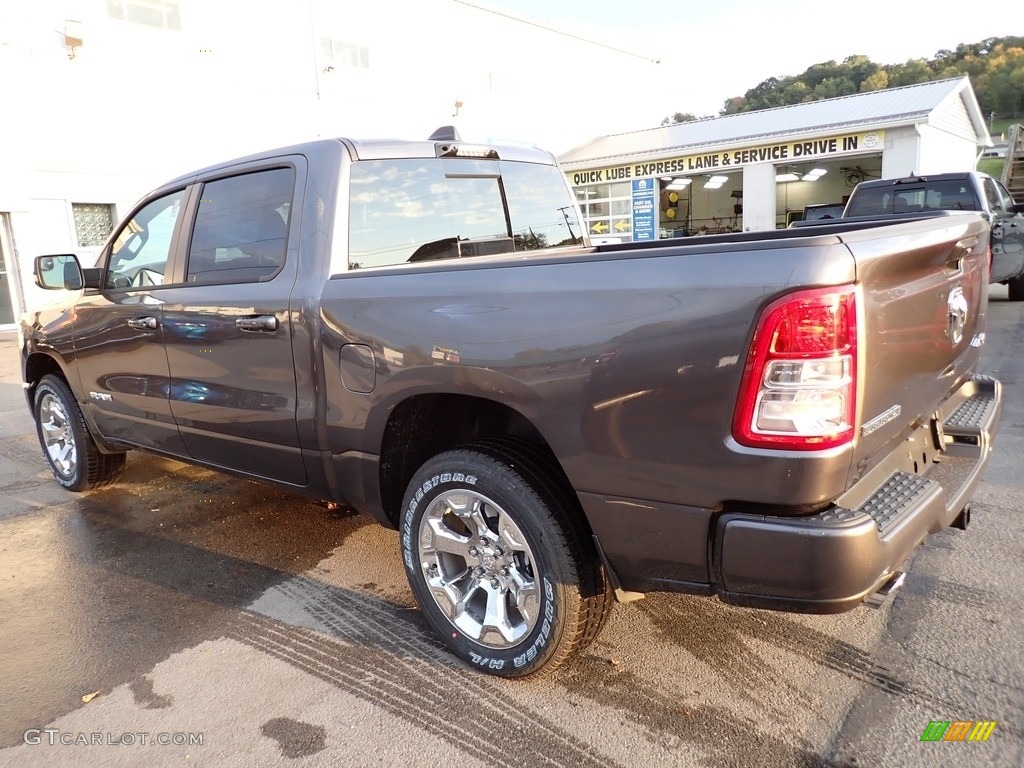 2024 1500 Big Horn Crew Cab 4x4 - Granite Crystal Metallic / Black photo #3