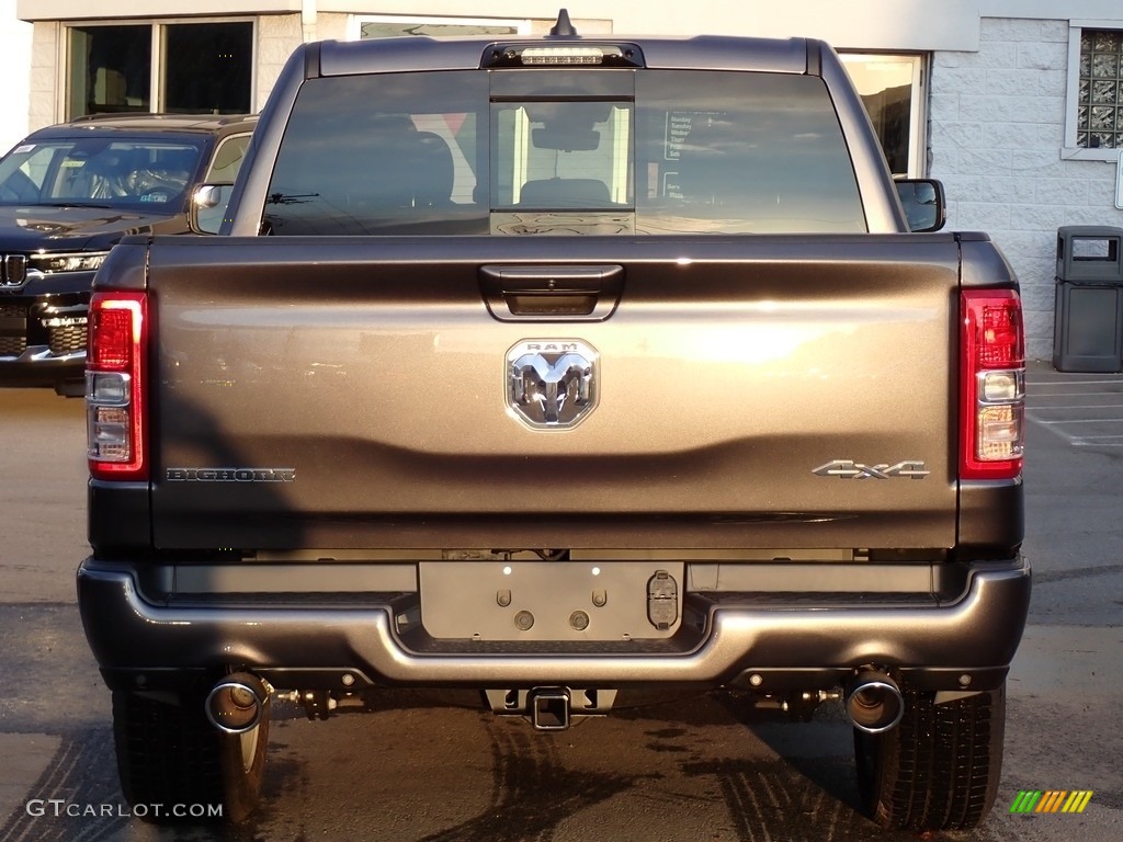 2024 1500 Big Horn Crew Cab 4x4 - Granite Crystal Metallic / Black photo #4