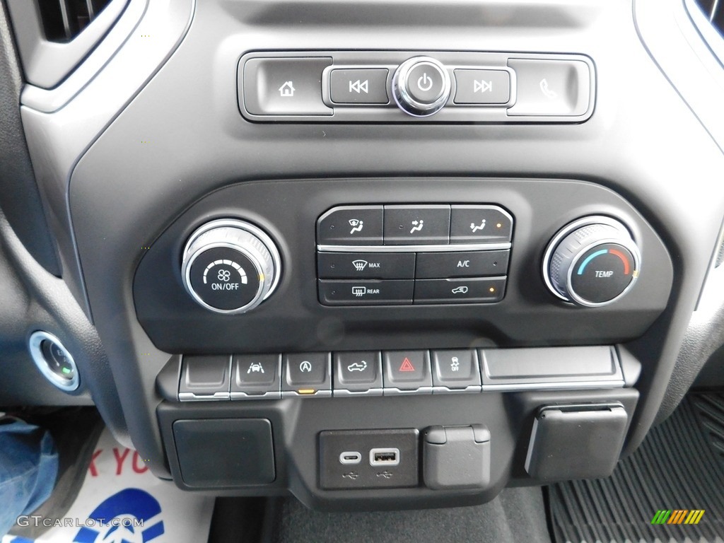 2024 Chevrolet Silverado 1500 Custom Crew Cab 4x4 Controls Photo #146669189