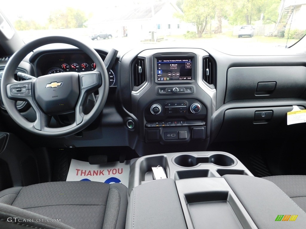 2024 Chevrolet Silverado 1500 Custom Crew Cab 4x4 Dashboard Photos