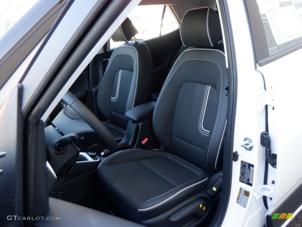 2024 Hyundai Venue Limited Front Seat Photo #146669930
