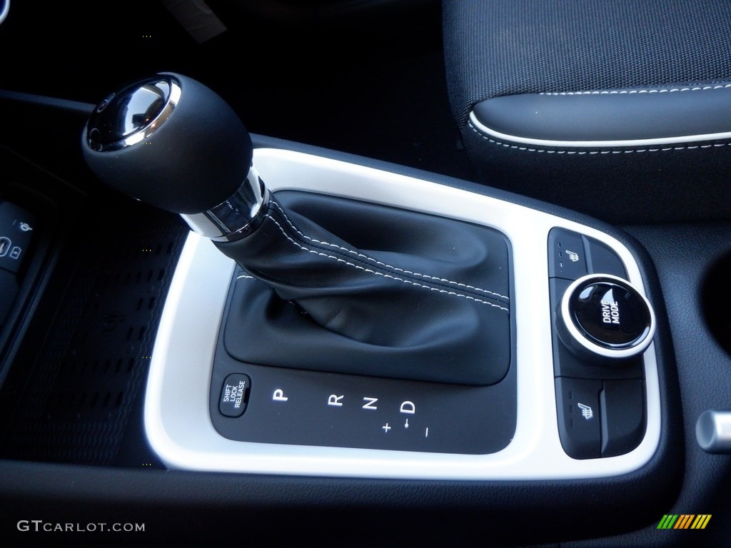 2024 Hyundai Venue Limited CVT Automatic Transmission Photo #146669972