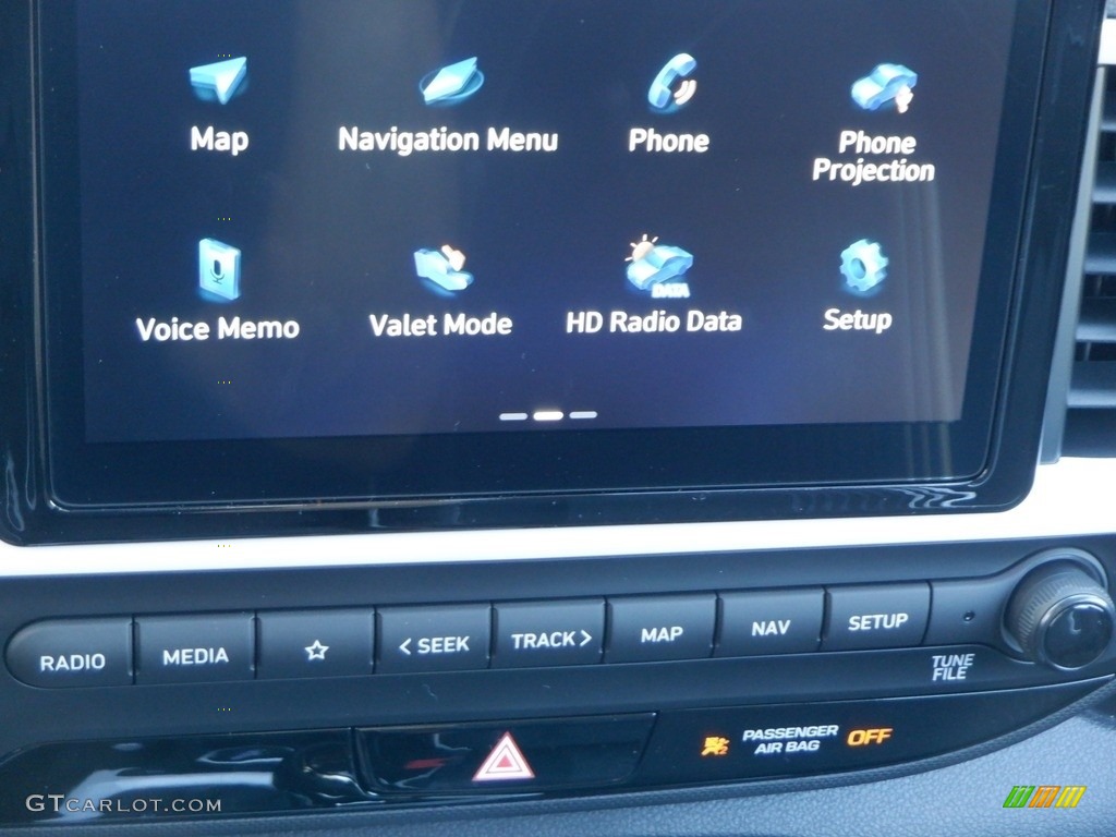 2024 Hyundai Venue Limited Controls Photo #146670125