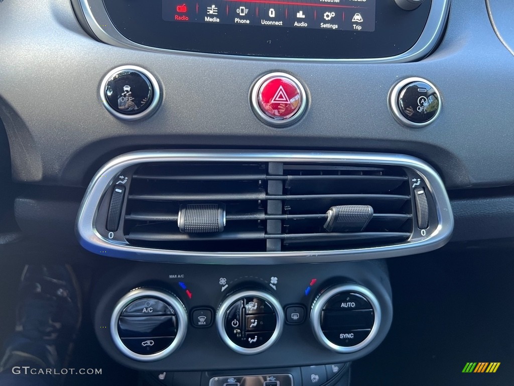 2023 Fiat 500X Pop AWD Controls Photo #146670263