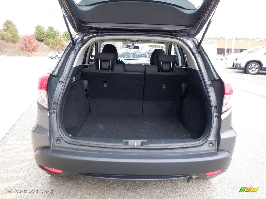 2022 Honda HR-V LX AWD Trunk Photos
