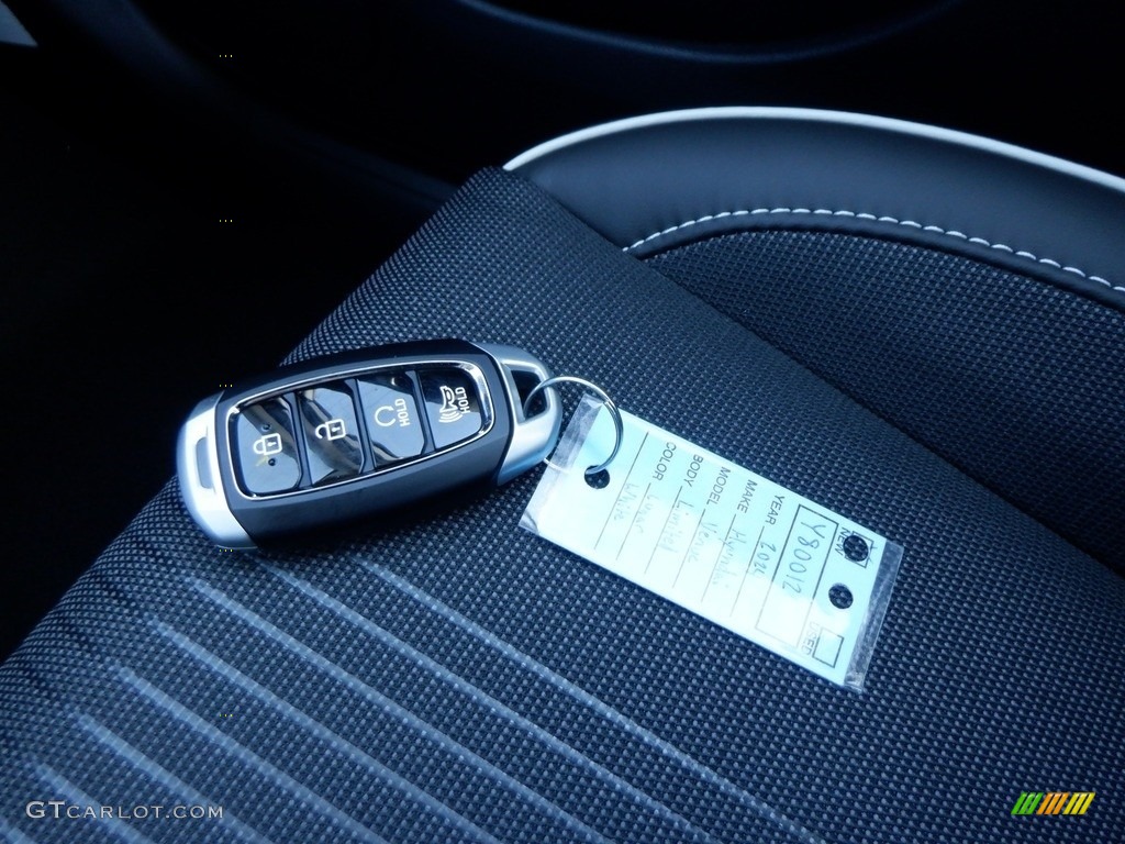 2024 Hyundai Venue Limited Keys Photo #146670326