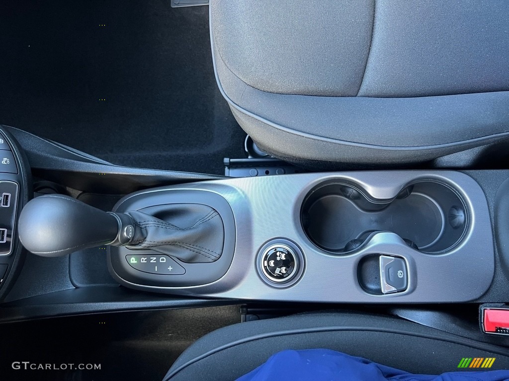 2023 Fiat 500X Pop AWD Transmission Photos
