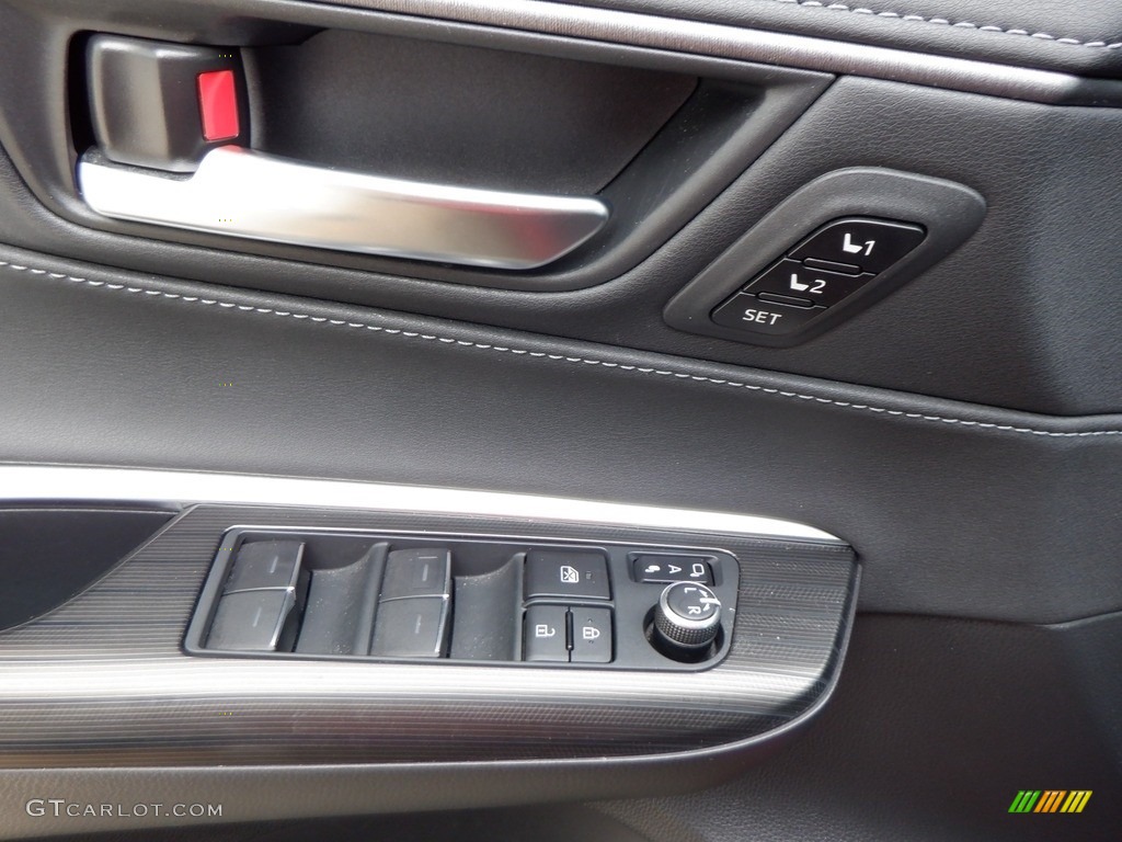 2021 Toyota Venza Hybrid Limited AWD Controls Photos