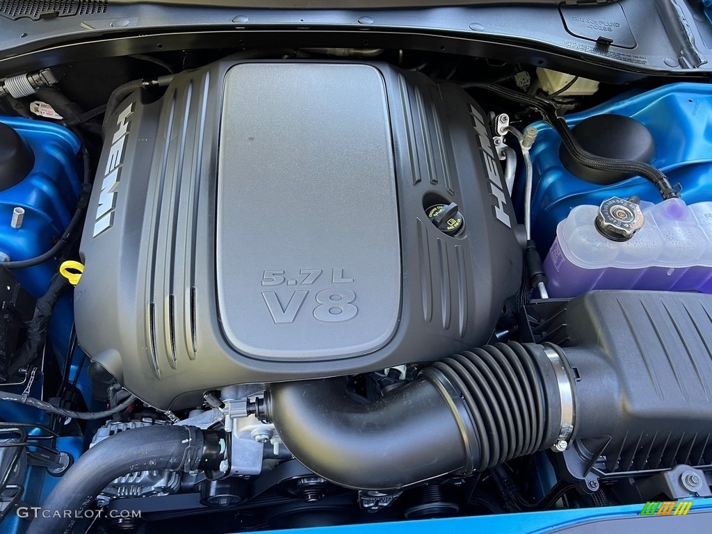 2023 Dodge Charger R/T Blacktop Engine Photos
