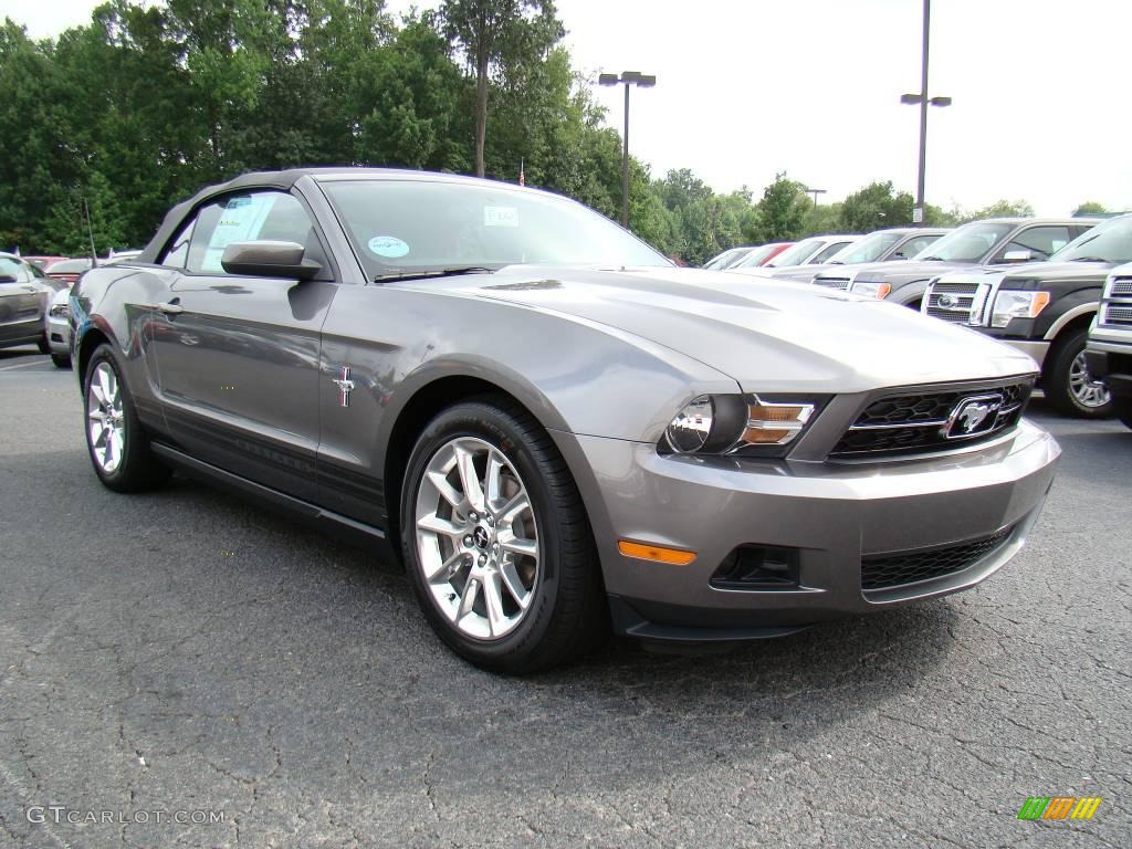 Sterling Grey Metallic Ford Mustang