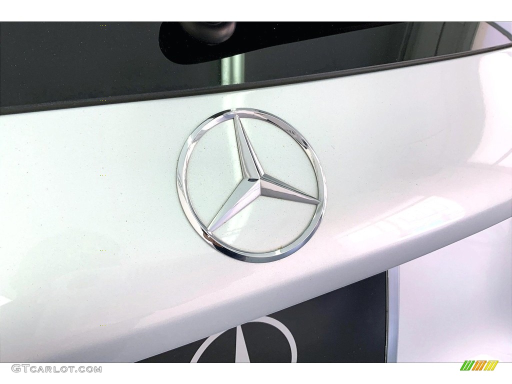 2020 GLC 300 - Iridium Silver Metallic / Black photo #7