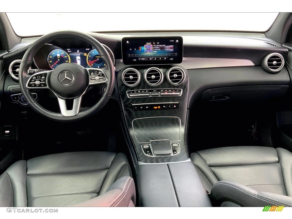2020 Mercedes-Benz GLC 300 Dashboard Photos