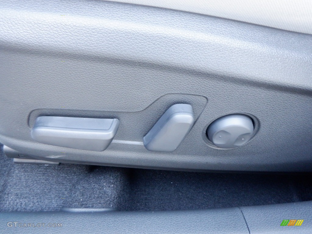2023 Hyundai Kona SEL AWD Controls Photo #146675159