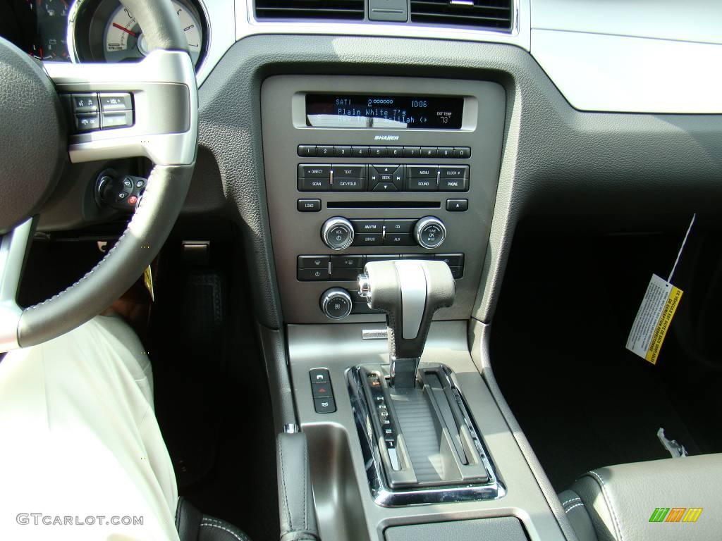 2010 Mustang V6 Premium Convertible - Sterling Grey Metallic / Charcoal Black photo #23