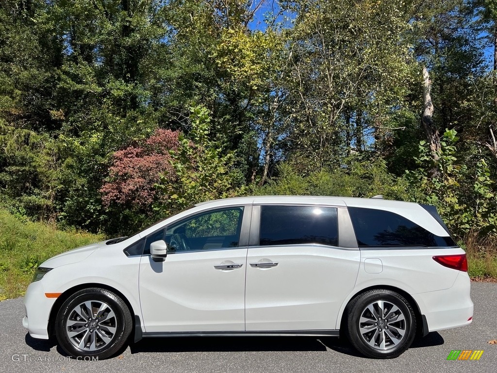 Platinum White Pearl Honda Odyssey