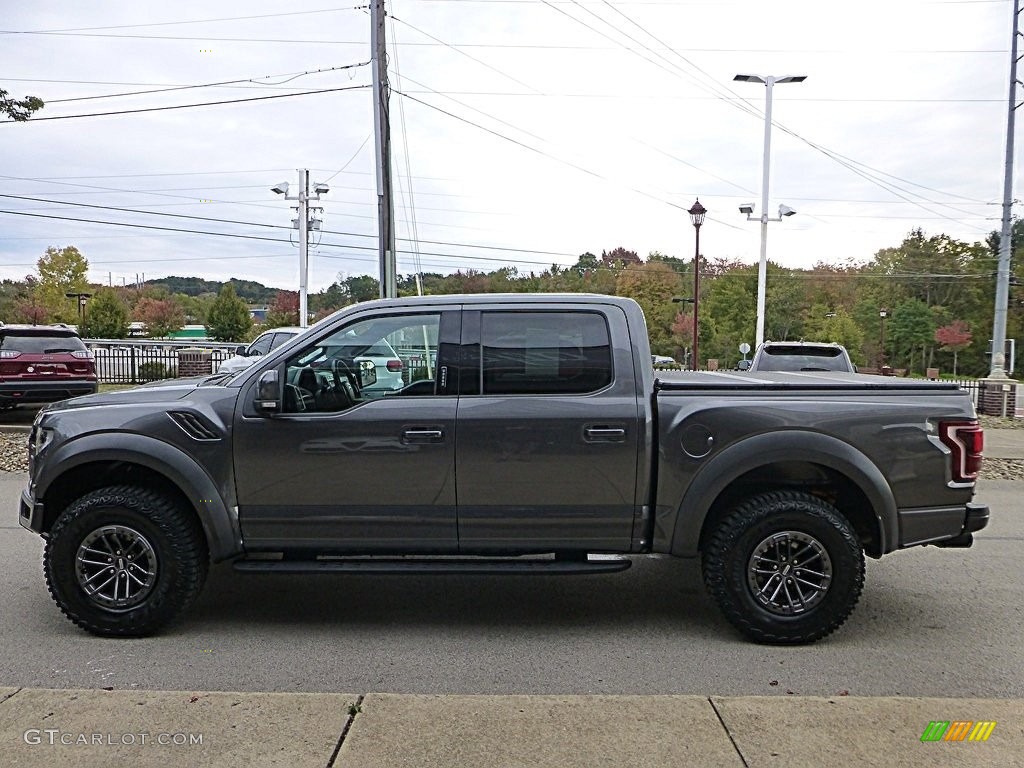 2019 F150 SVT Raptor SuperCrew 4x4 - Magnetic / Raptor Black photo #5