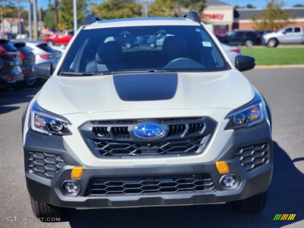 2024 Outback Wilderness - Crystal White Pearl / Titanium Gray photo #3