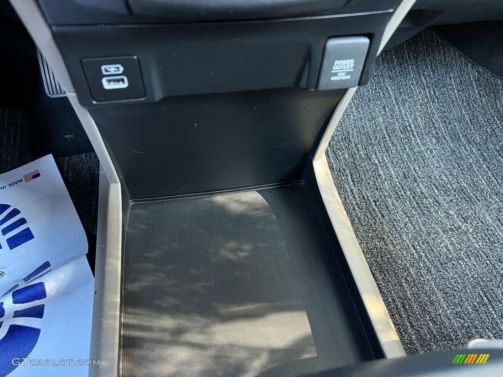 2021 Odyssey EX-L - Platinum White Pearl / Beige photo #25