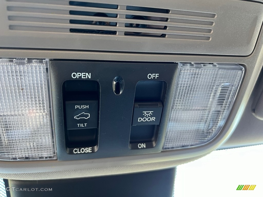 2021 Odyssey EX-L - Platinum White Pearl / Beige photo #28