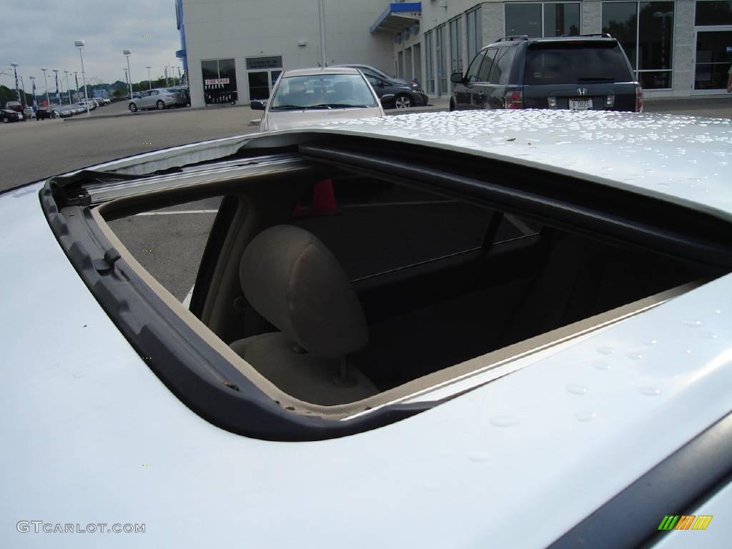 2003 Accord EX Sedan - Taffeta White / Ivory photo #10