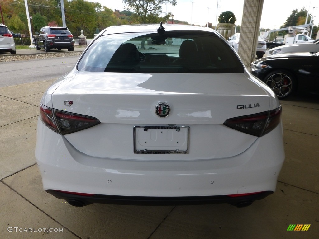 2024 Giulia Ti AWD - Alfa White / Black photo #4