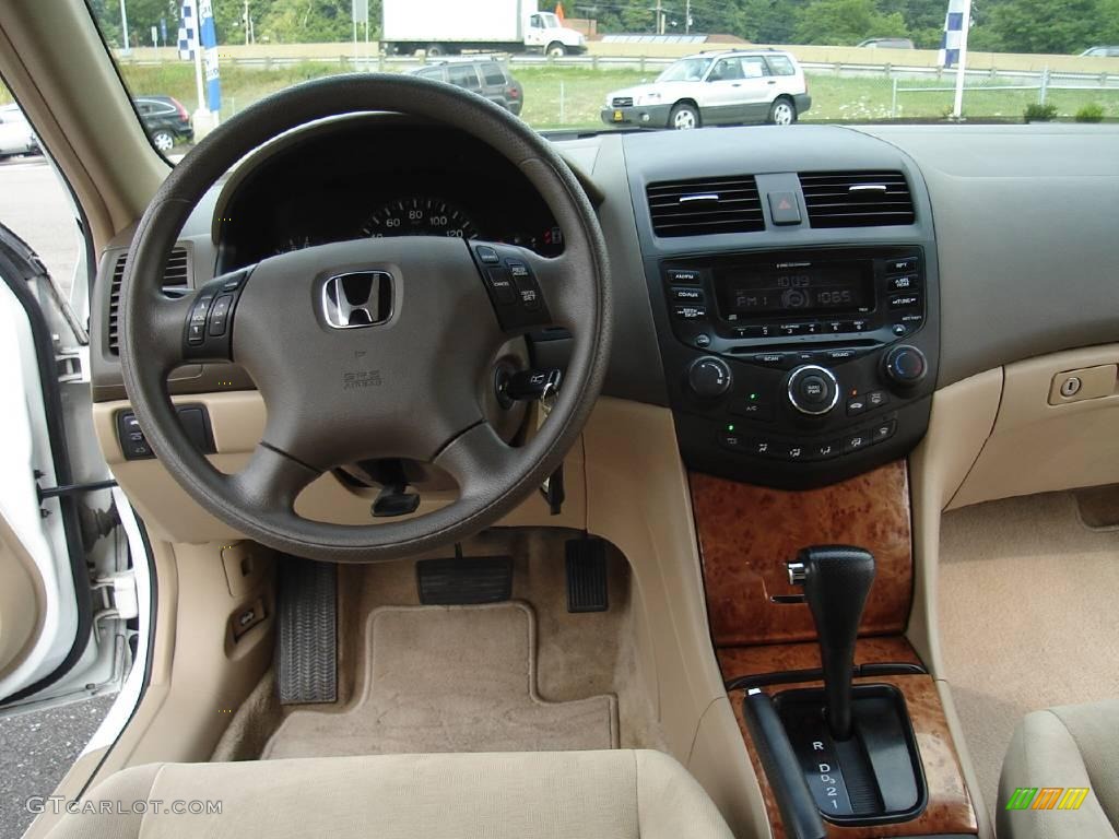 2003 Accord EX Sedan - Taffeta White / Ivory photo #17
