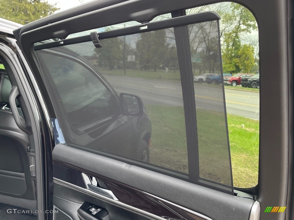 2023 Jeep Wagoneer L Base 4x4 Global Black Door Panel Photo #146678640