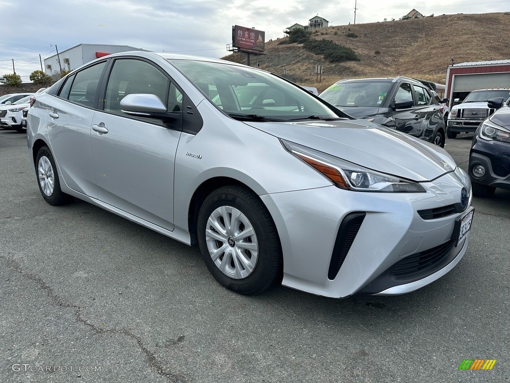 2022 Toyota Prius L Exterior Photos