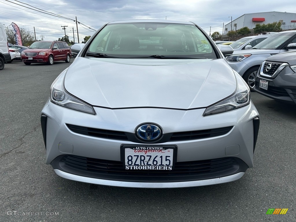 2022 Prius L - Classic Silver Metallic / Black photo #2