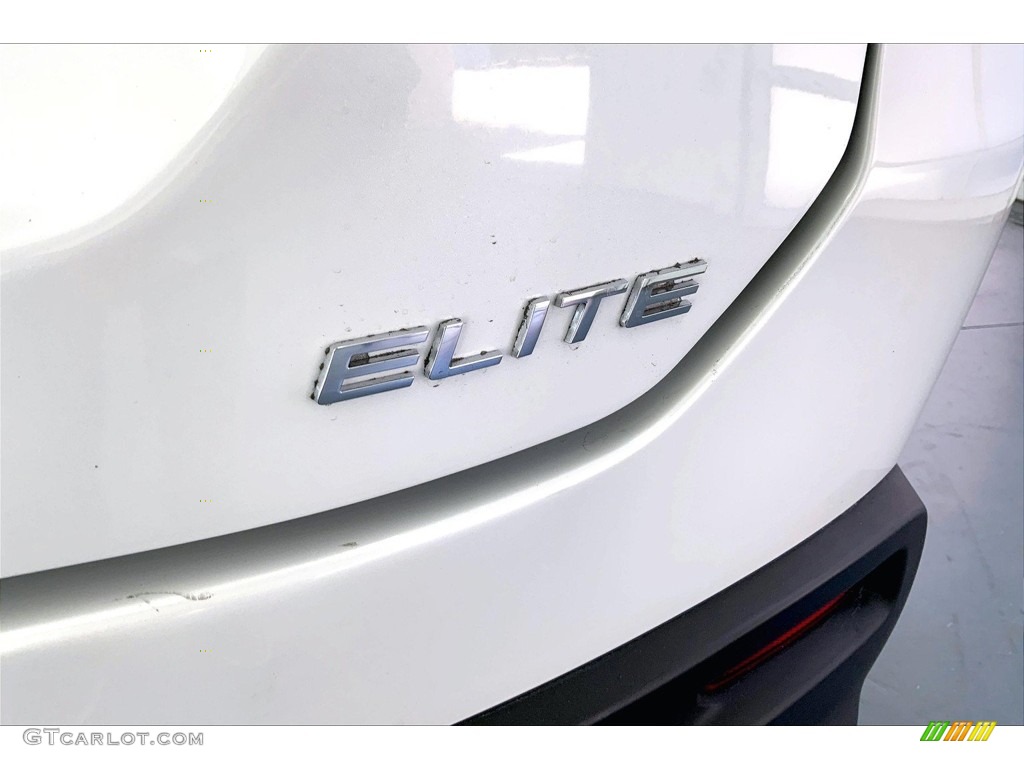 2023 Honda Pilot Elite AWD Marks and Logos Photo #146680191