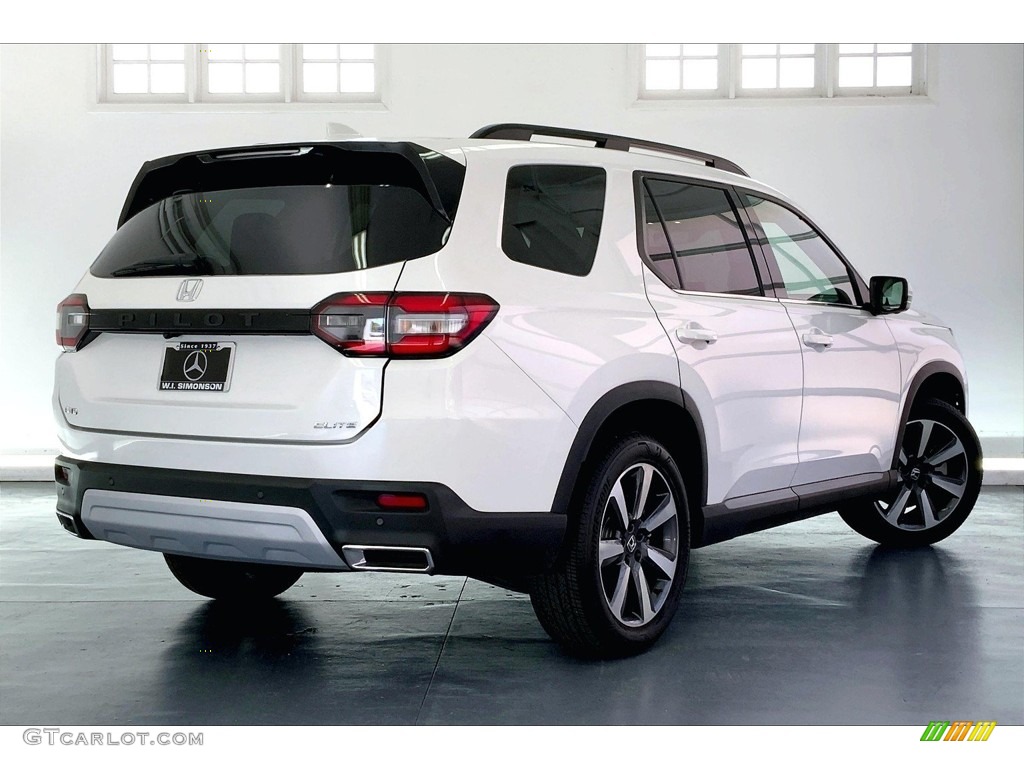 Platinum White Pearl 2023 Honda Pilot Elite AWD Exterior Photo #146680275
