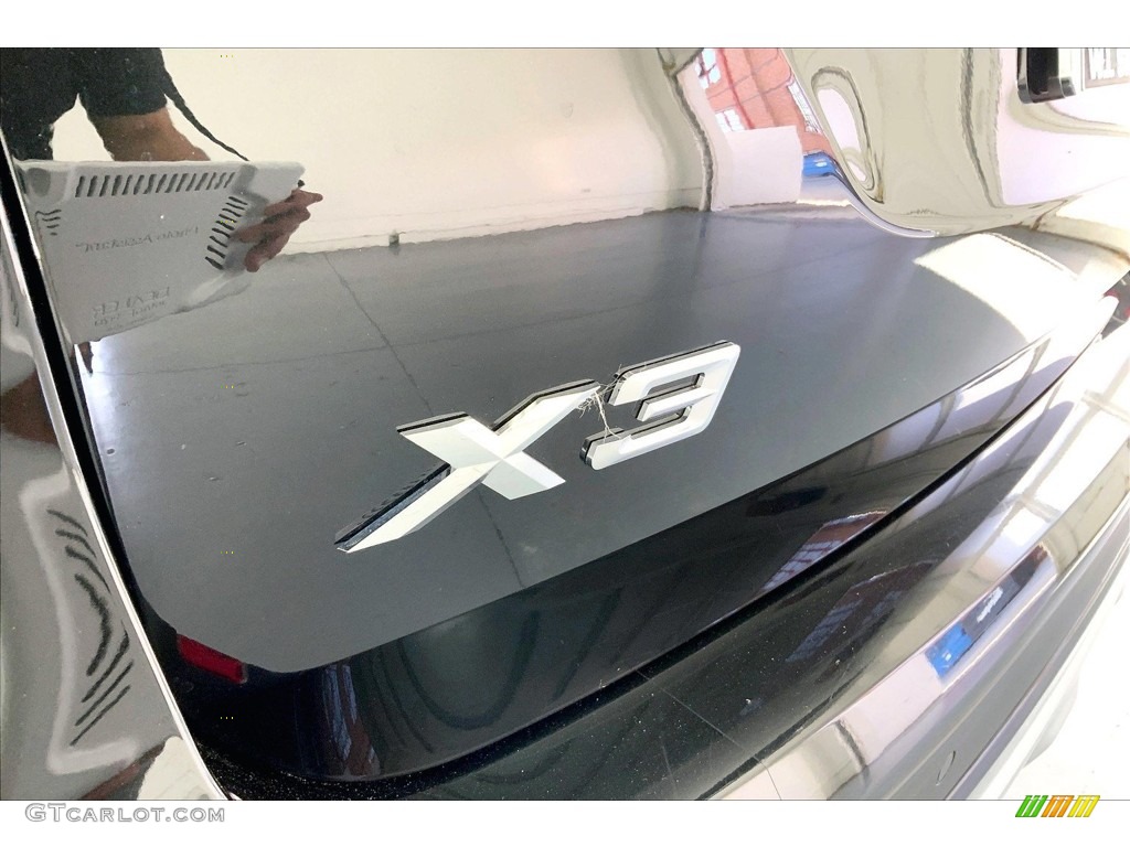 2020 X3 sDrive30i - Black Sapphire Metallic / Black photo #31