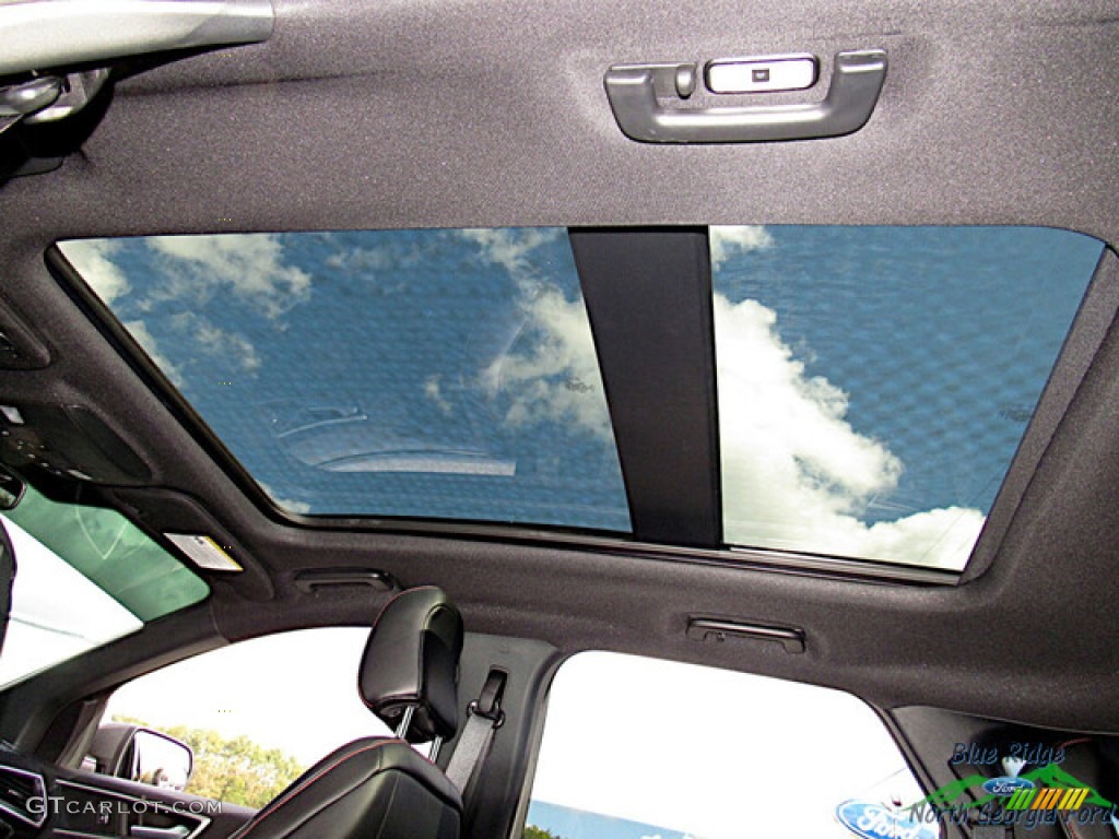 2022 Ford Edge ST-Line AWD Sunroof Photo #146680734