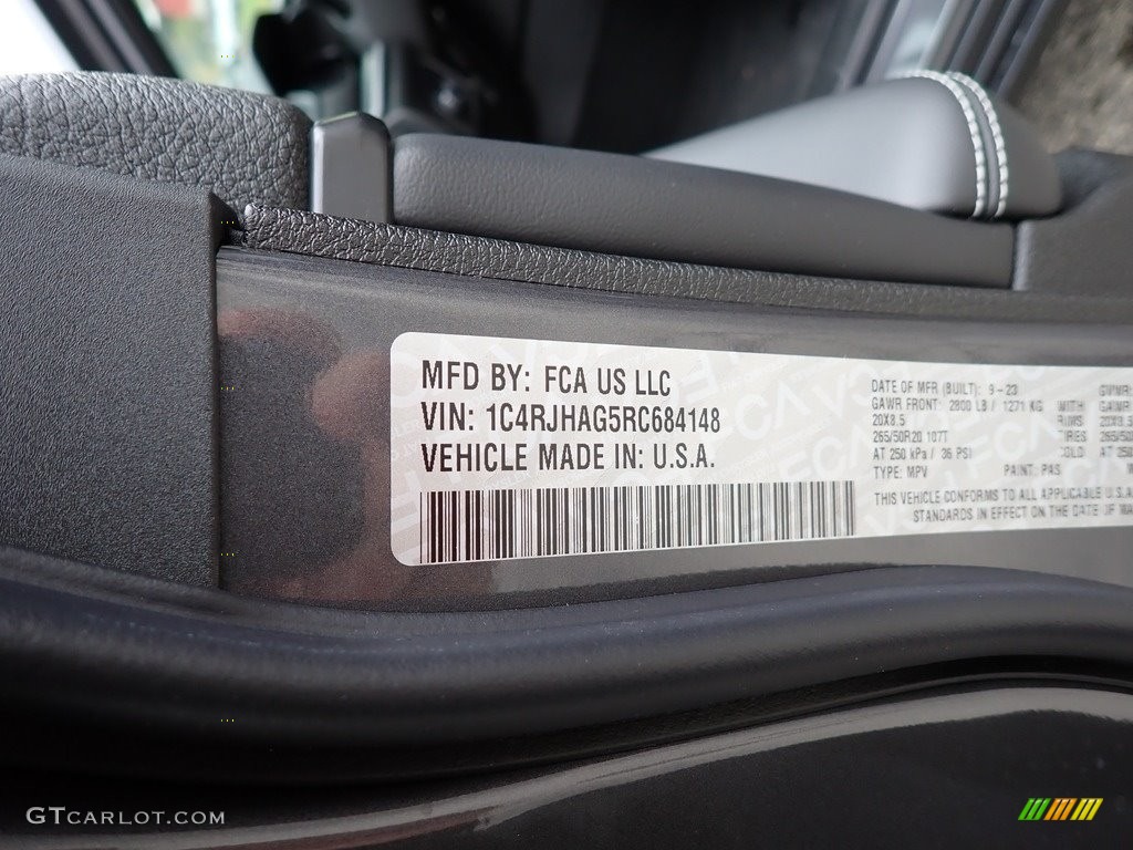 2024 Grand Cherokee Color Code PAS for Baltic Gray Metallic Photo #146682535