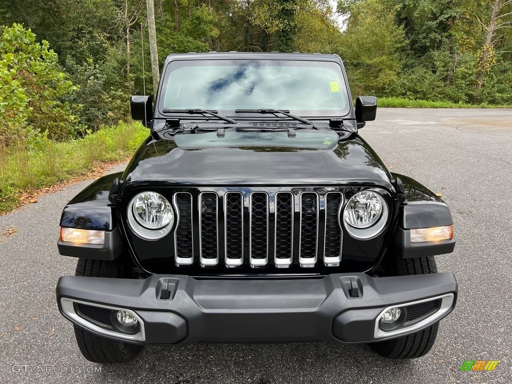 2023 Gladiator Overland 4x4 - Black / Black photo #3