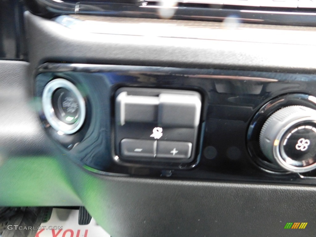 2024 Silverado 2500HD LT Crew Cab 4x4 - Black / Jet Black photo #37