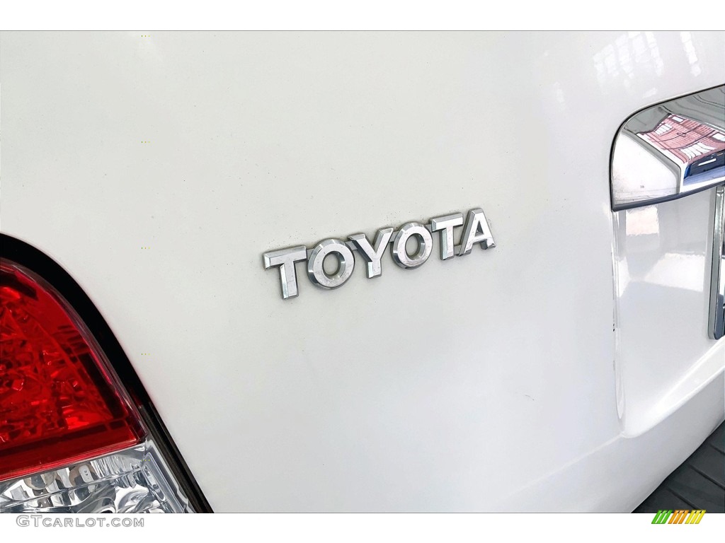 2006 Highlander Hybrid Limited - Super White / Ivory Beige photo #30