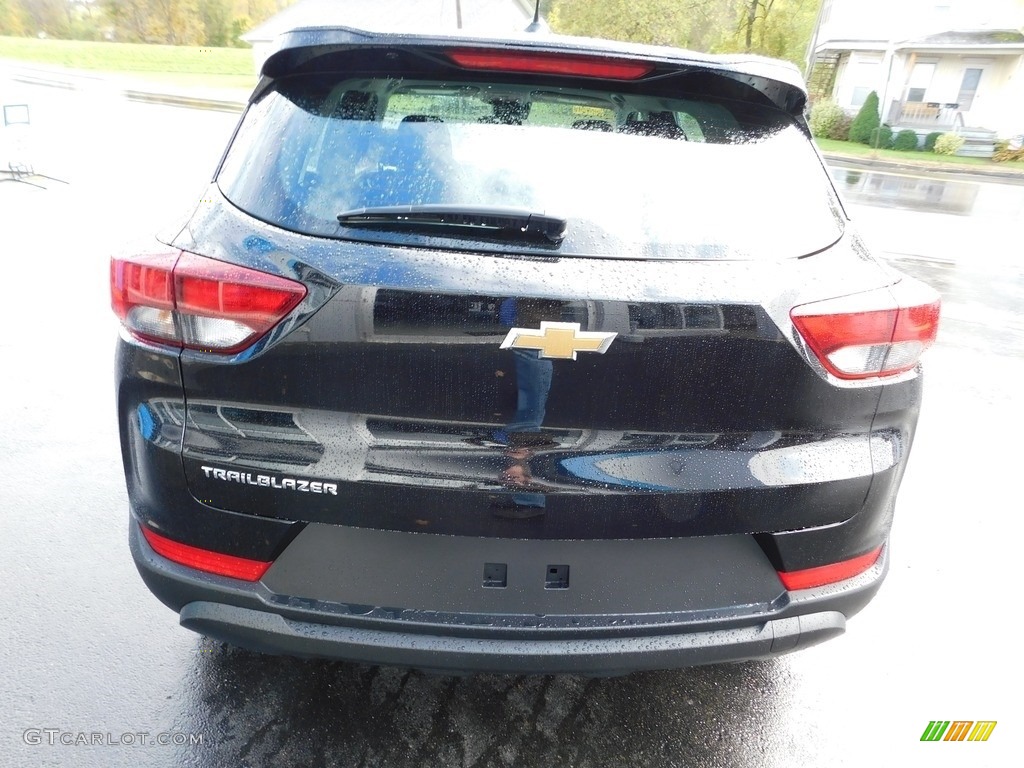 2024 TrailBlazer LS - Mosaic Black Metallic / Jet Black photo #9