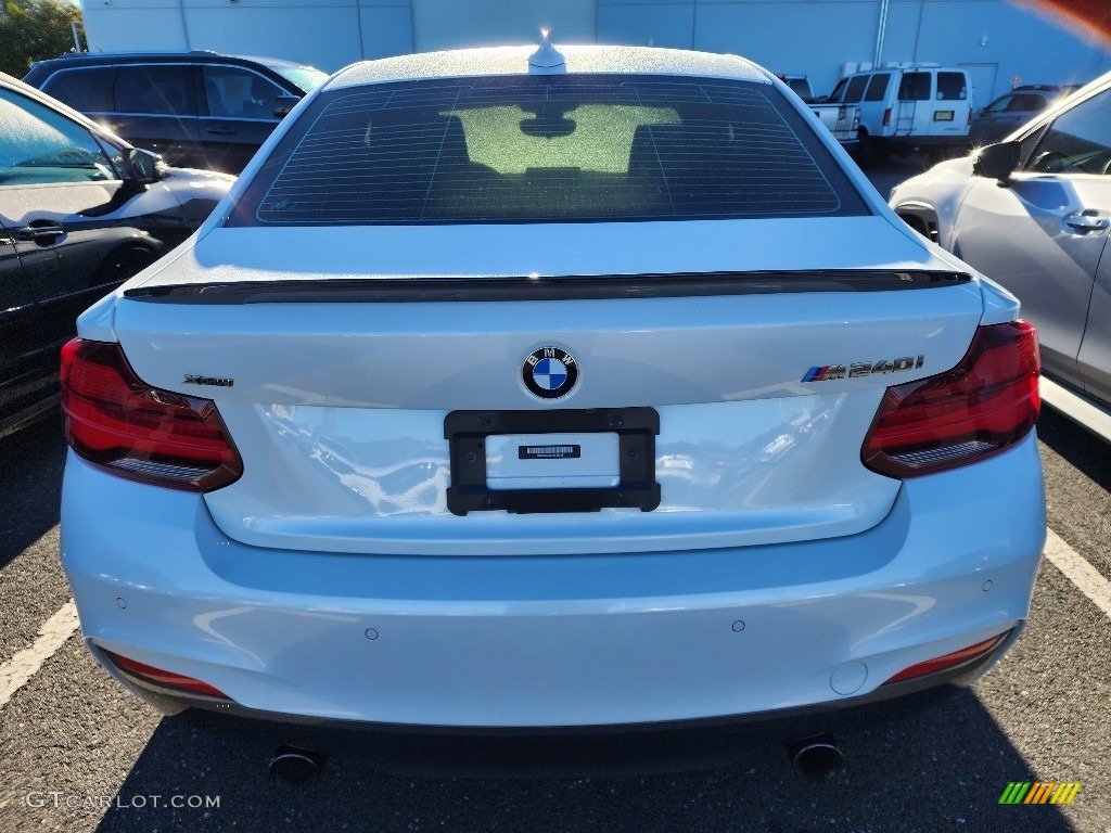 2020 2 Series 240i xDrive Coupe - Mineral White Metallic / Black photo #2